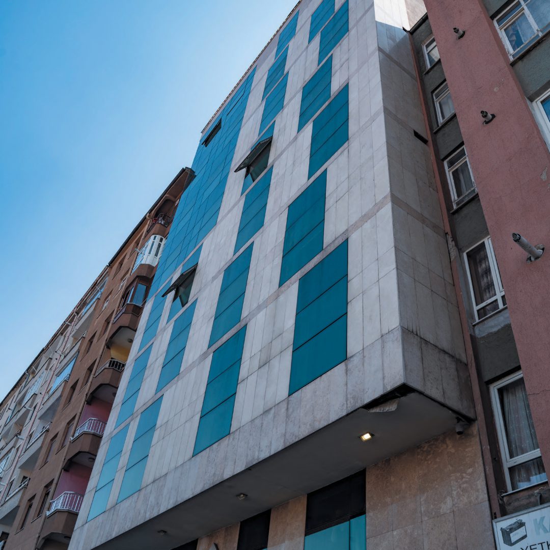 https://www.ulusalcephe.com.tr/wp-content/uploads/2025/01/274-1080x1080.jpg